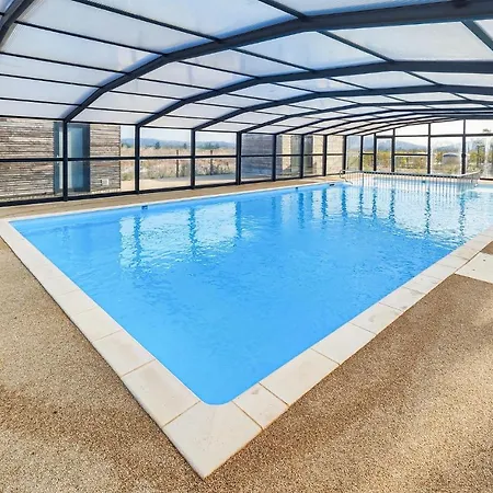 In With Heated Swimming Pool Olonzac