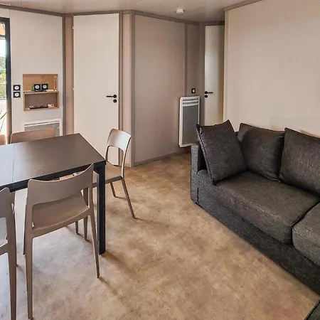 Gorgeous In With Kitchen Feriehus *