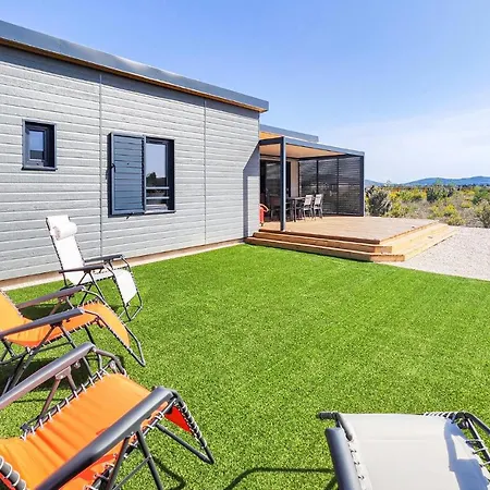 Gorgeous In With Kitchen Feriehus *