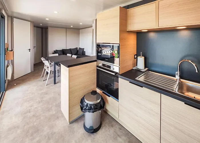 Gorgeous In With Kitchen بيت للعطل Olonzac