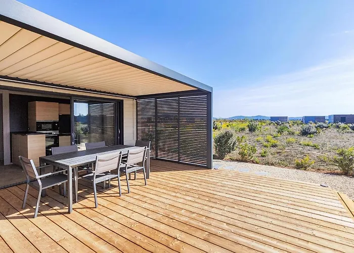 Gorgeous In With Kitchen Olonzac